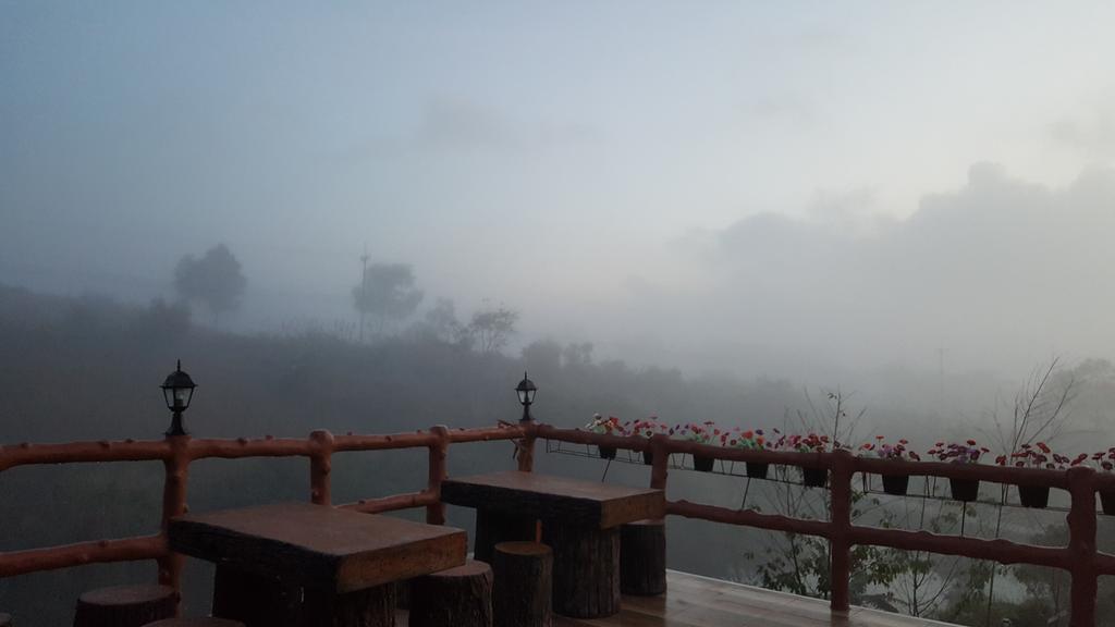 Hotel Tarahill Amphoe Khao Kho Exterior foto
